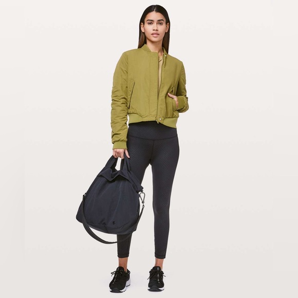 Lululemon Warm Two Ways Quilted Reversible Bomber Jacket Mossy 4 - Picture 4 of 15